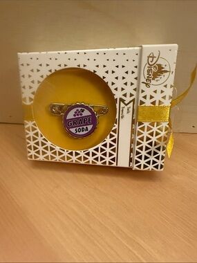 2019 Disney Up Grape Soda Pin in gift box